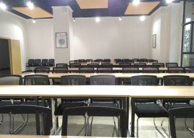 廣安電商服務(wù)中心開(kāi)放免費(fèi)入駐，12類崗位虛位以待，共創(chuàng)數(shù)字經(jīng)濟(jì)新篇章